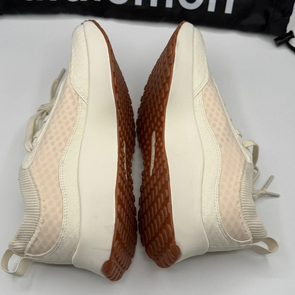 Lululemon CrossCity Sneaker Women Size 9 Light Ivory White Mesh Suede LW9FOXS